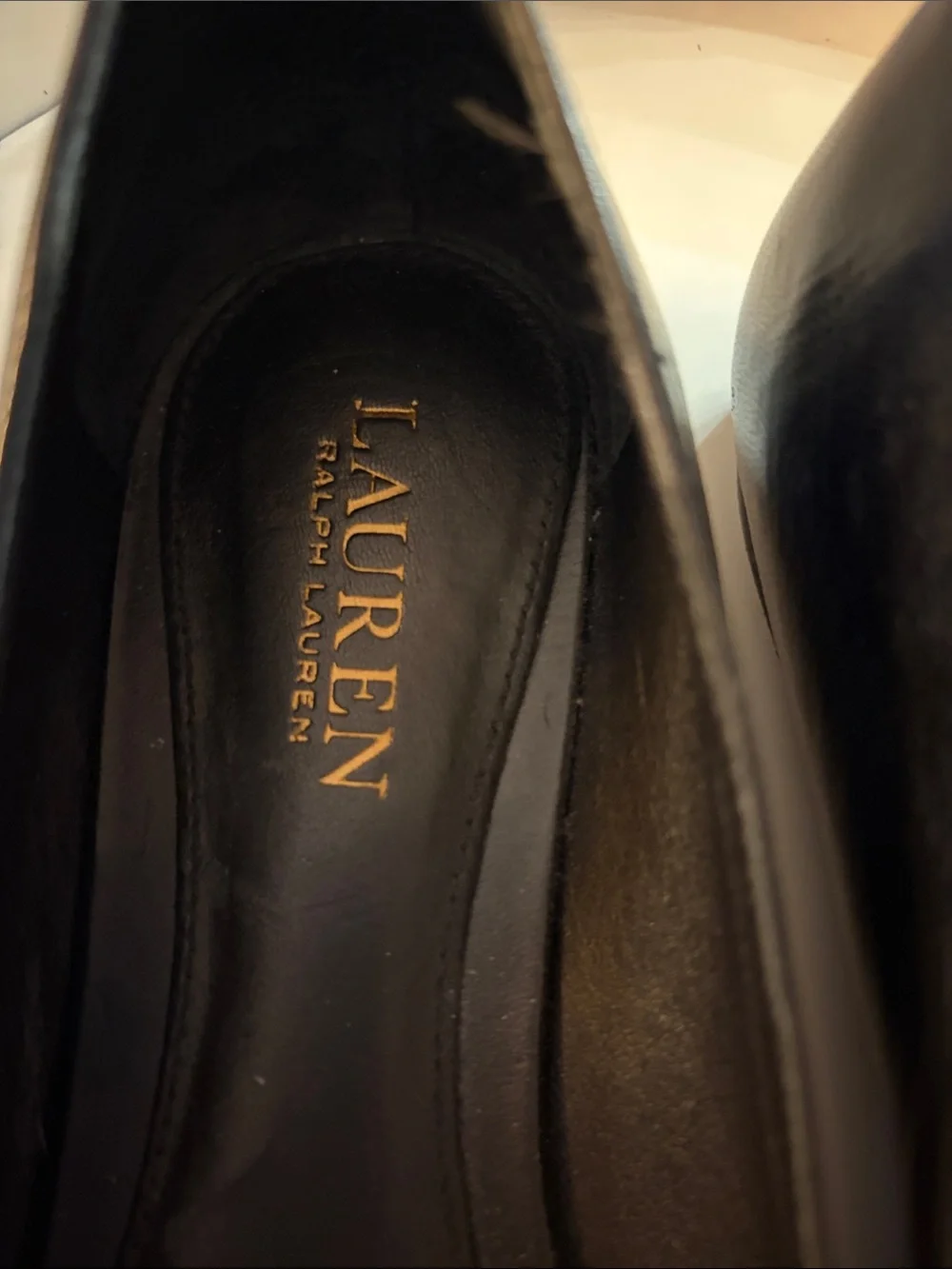 Ralph Lauren black leather ballet flats Golden Collection embossed logo 8.5